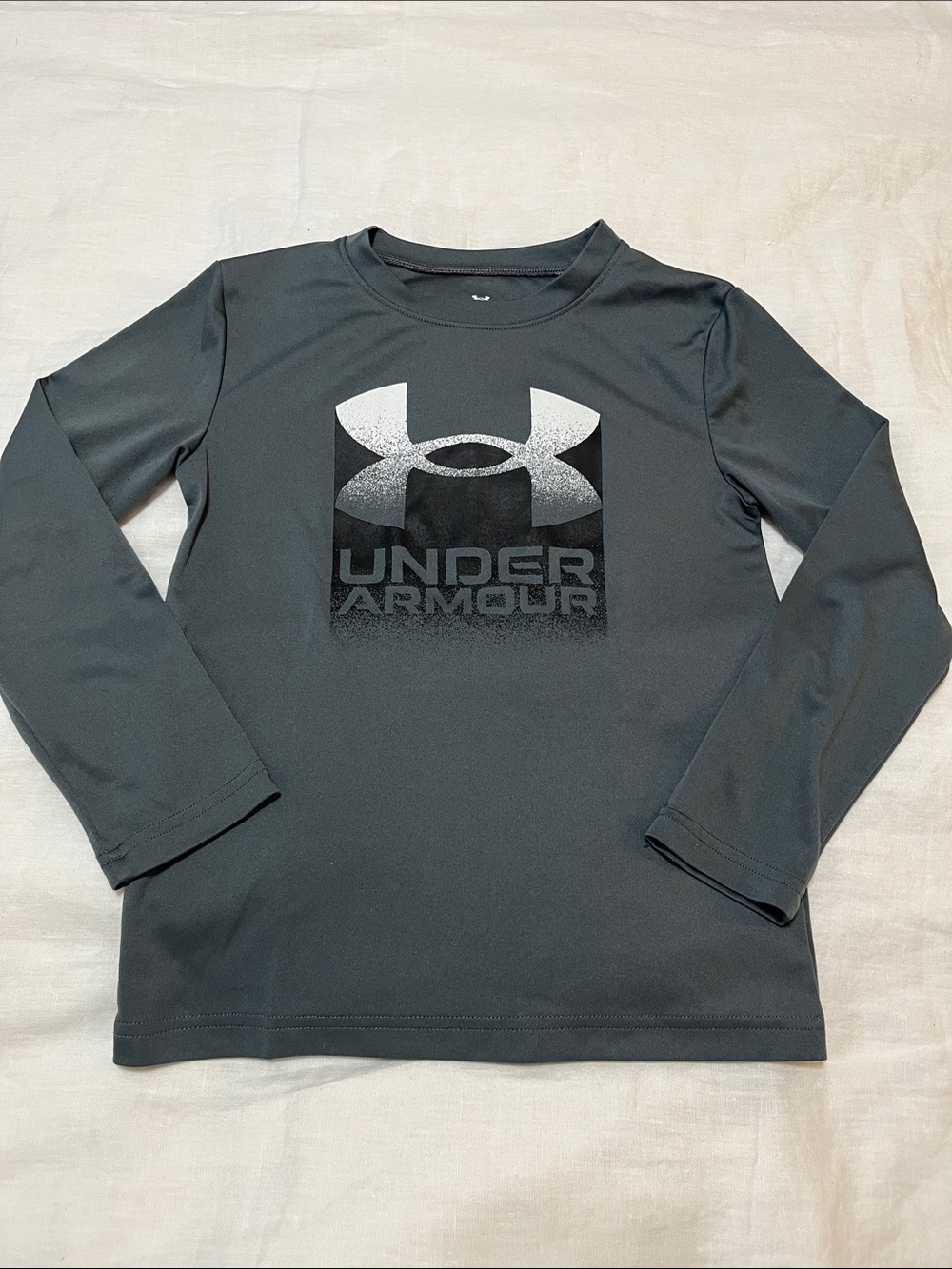 Under Armour Long Sleeve Tee - Dark Gray with white Logo